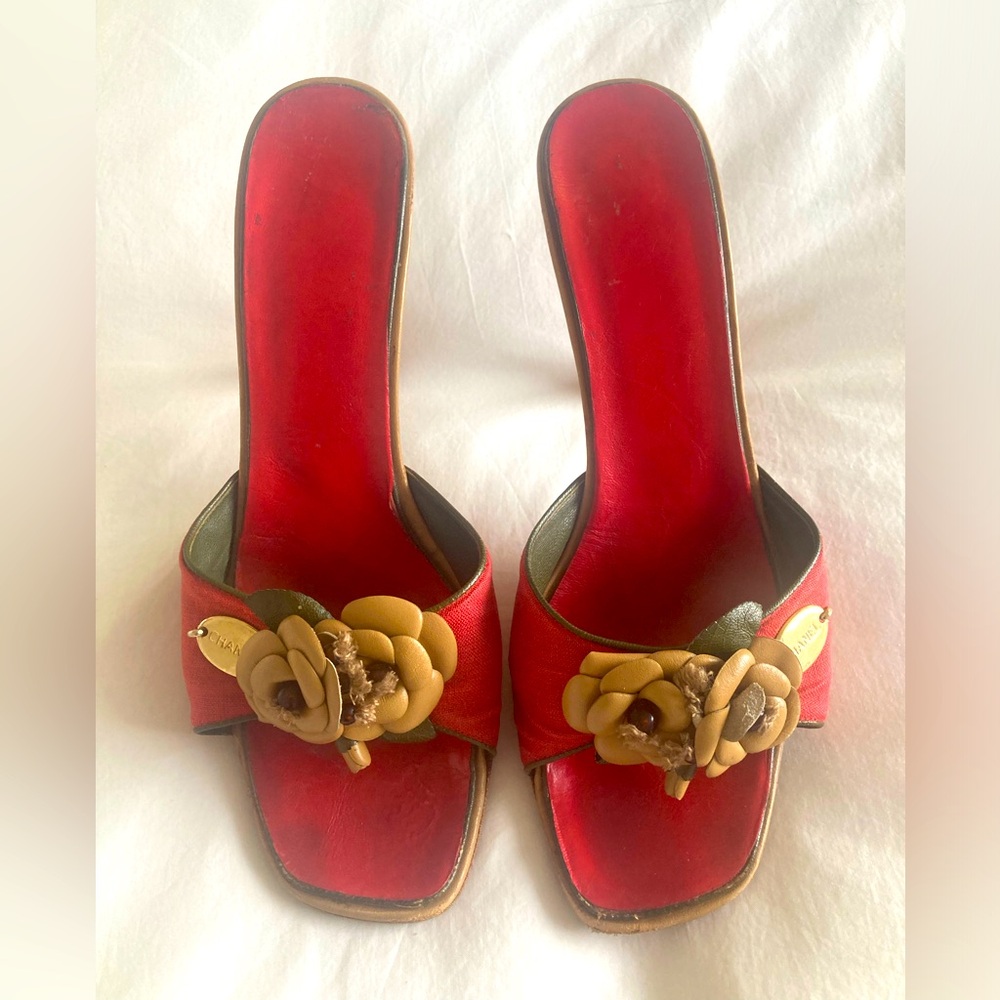 Vintage Chanel slides— so chic & unique!